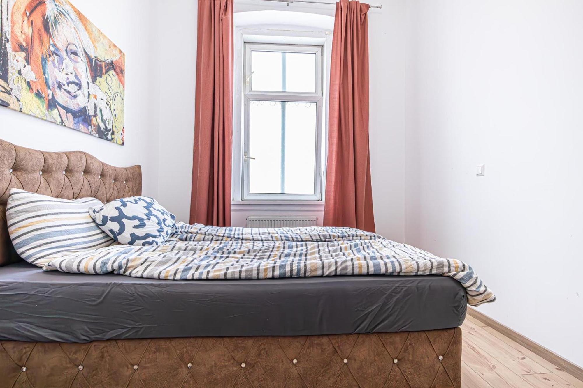 6 Min To Amusement Park - Economy Rooms In Shared Apartment Vídeň Exteriér fotografie