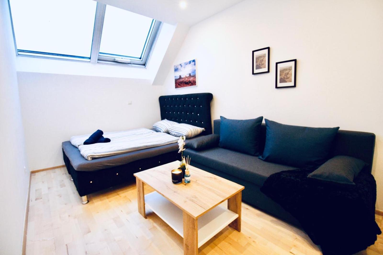 6 Min To Amusement Park - Economy Rooms In Shared Apartment Vídeň Exteriér fotografie