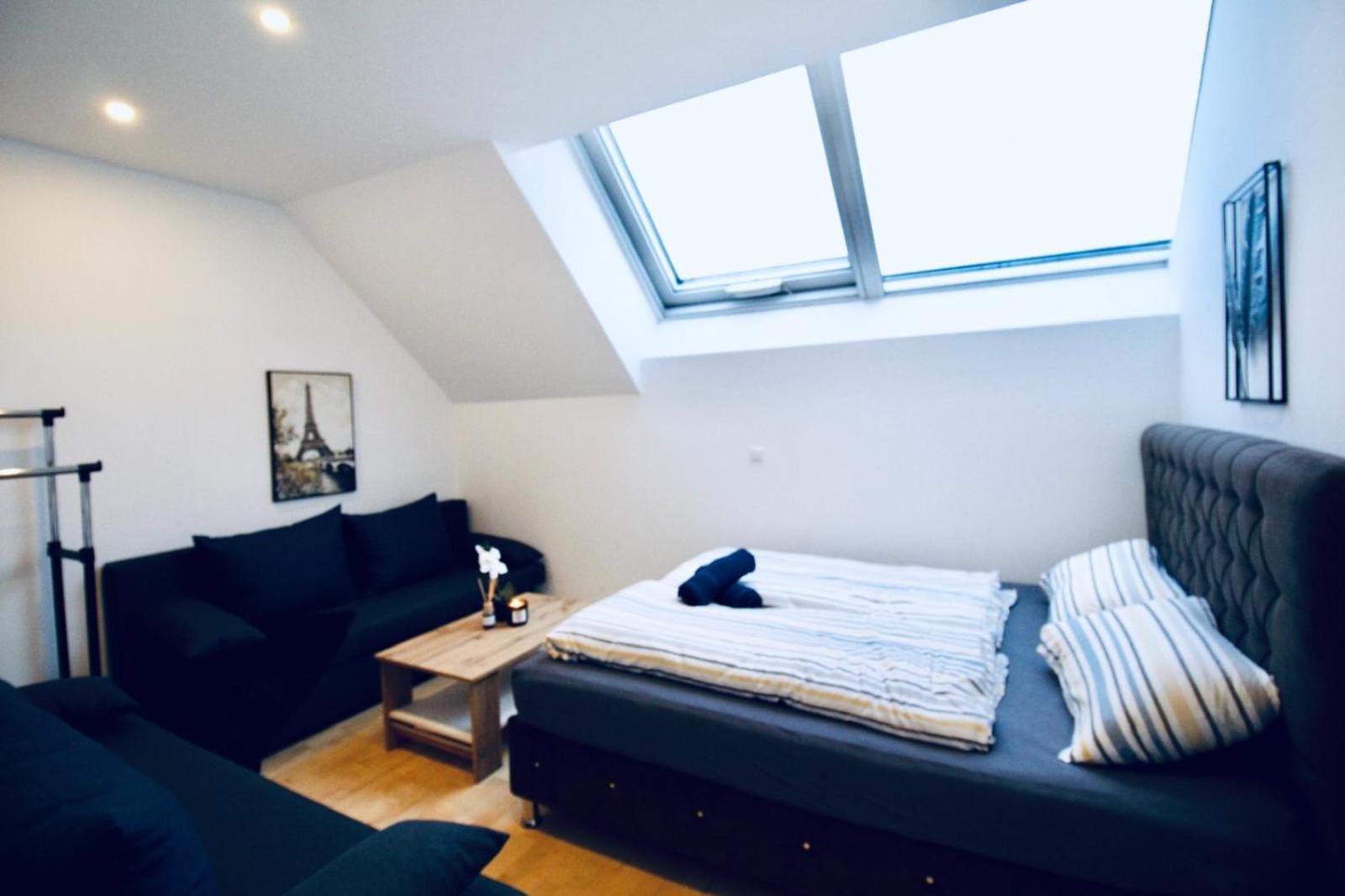 6 Min To Amusement Park - Economy Rooms In Shared Apartment Vídeň Exteriér fotografie